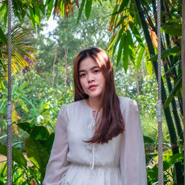 Mika Singh, Client Relations Director, discussing corporate gifting strategy with business clients